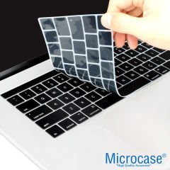 Microcase Macbook Pro 13.3 Silikon Klavye Koruma EU Türkçe Siyah
