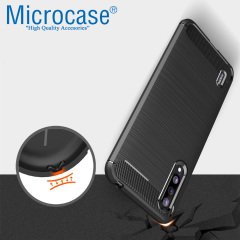 Microcase Xiaomi Mi CC9e Brushed Carbon Fiber Silikon Kılıf + Tempered Glass Cam Koruma