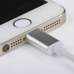 Apple iPhone 8-8 Plus Lightning Ledli Mıknatıs Şarj Kablosu