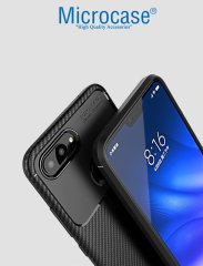 Microcase Xiaomi Mi 8 Lite Maxy Serisi Carbon Fiber Silikon Kılıf - Siyah + Tempered Glass Cam Koruma (SEÇENEKLİ)